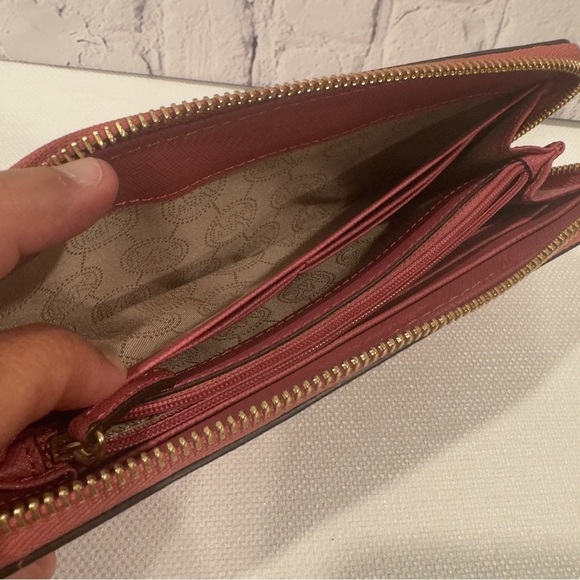 Michael Kors Jet Set Continental Wallet Clutch Tulip Pink Zip Around - Picture 12 of 13